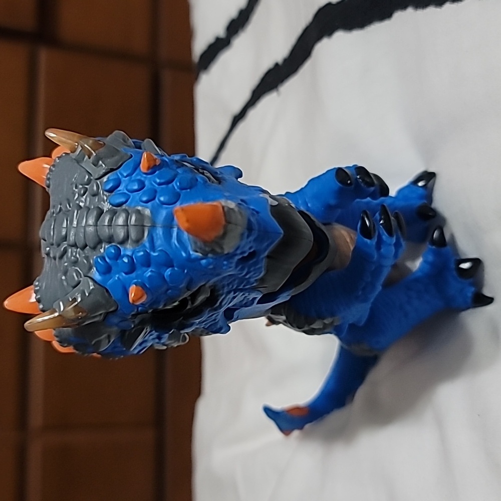 Wow Wee Untamed Radioactive Triceratops - Rampage (Blue) - Interactive Toy